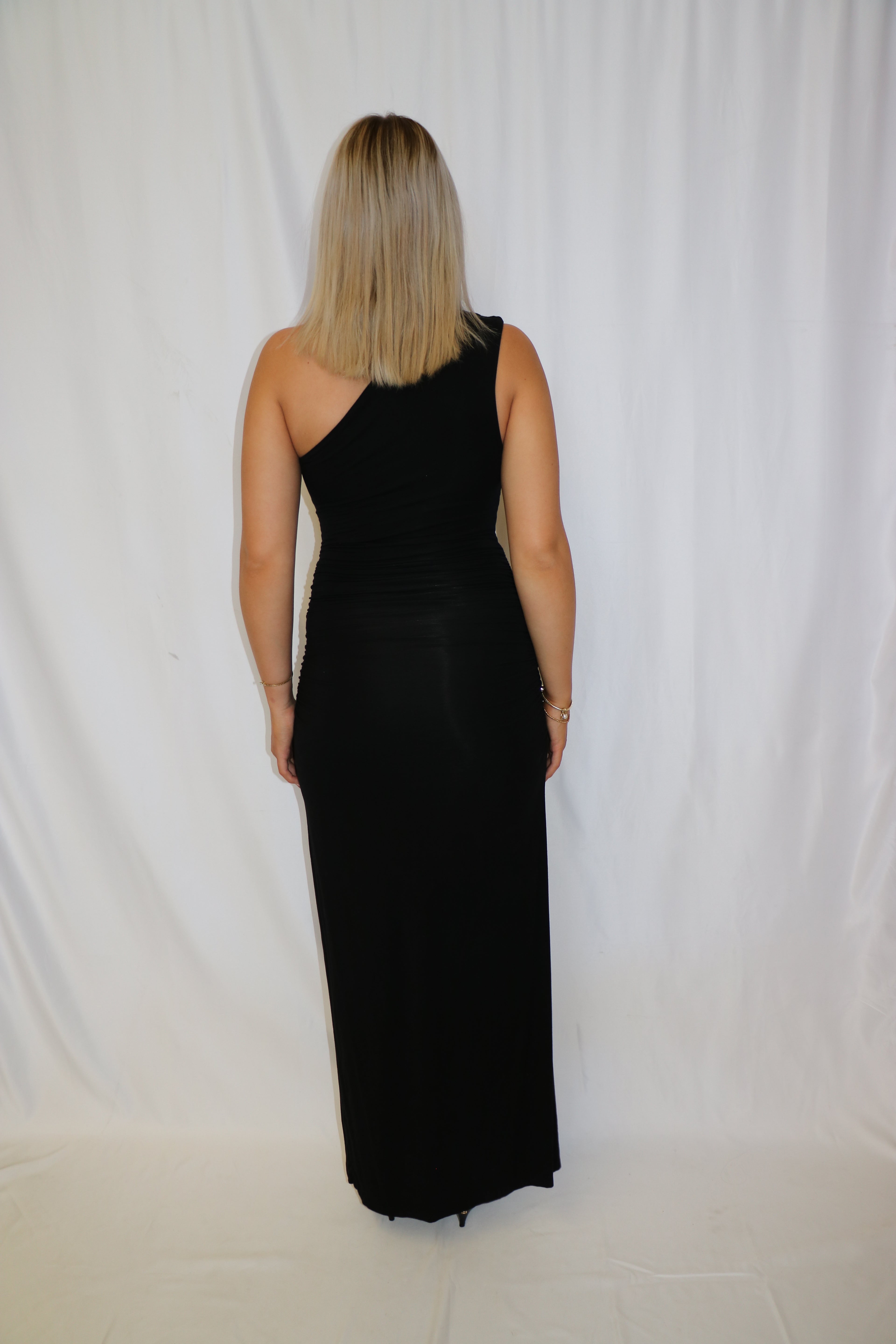 PORTER MAXI | KOOKAI Prestige Attire PORTER MAXI | KOOKAI Prestige Attire