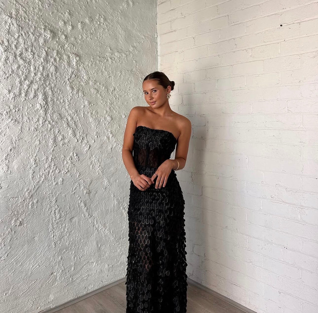 SUPREME EXTREME GOWN | MANNING CARTELL